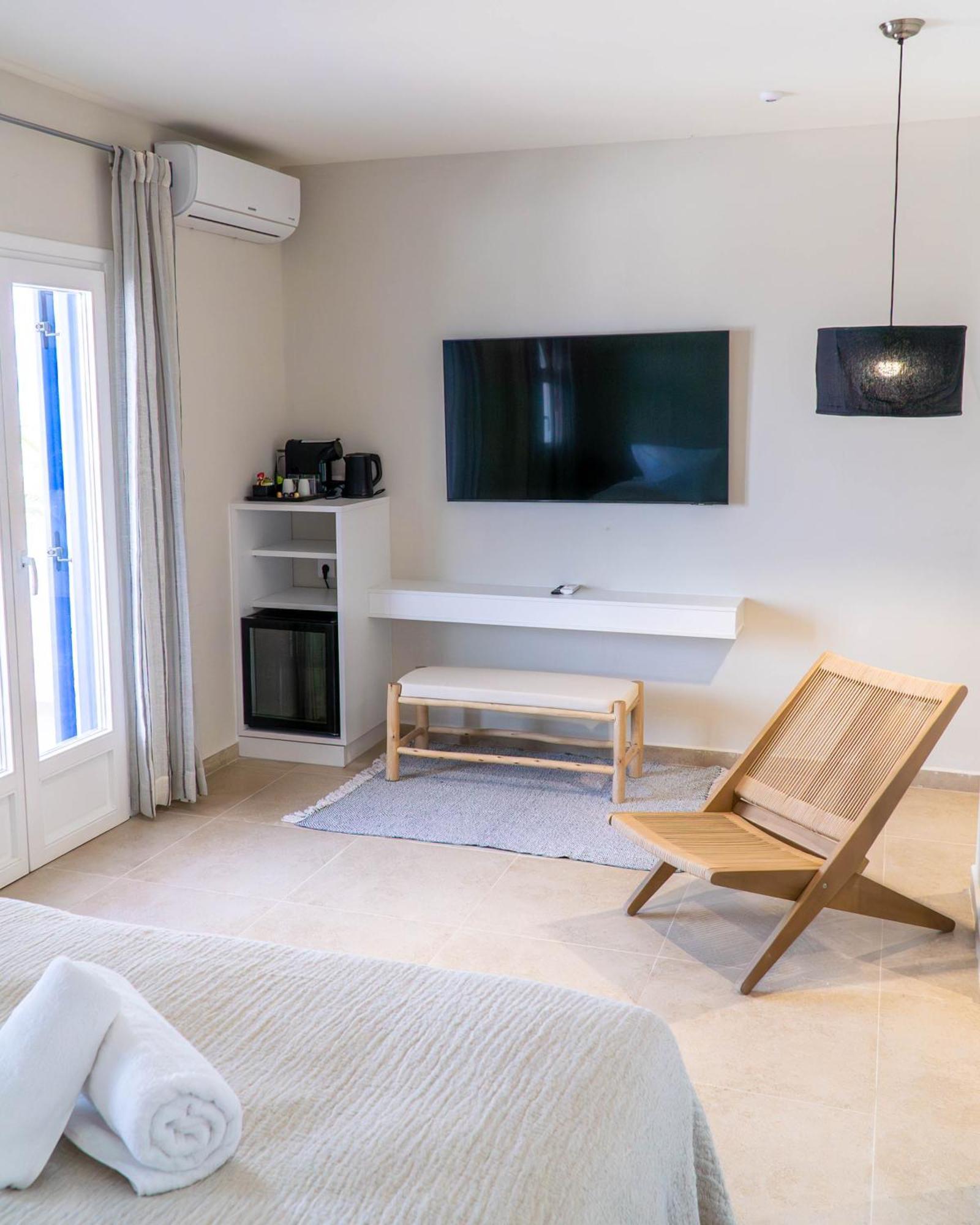 The Noverian Bios Santorini Boutique Hotel Fira  Quarto foto