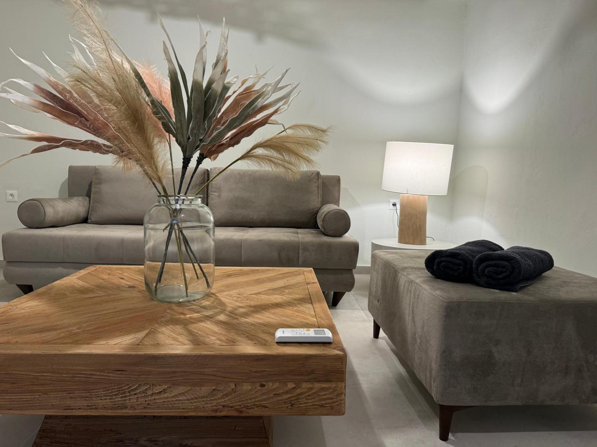 The Noverian Bios Santorini Boutique Hotel Fira  Quarto foto