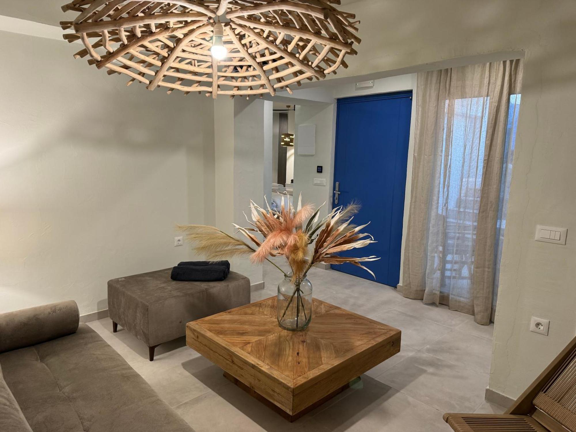 The Noverian Bios Santorini Boutique Hotel Fira  Quarto foto